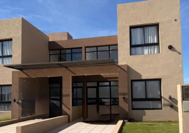 La Docta Duplex en venta 3 dor nuevo calidad piscina