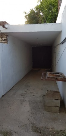 Ameghino Sur 2dor. 300m2 a metros Ruta 20 Apto Credito Rec auto