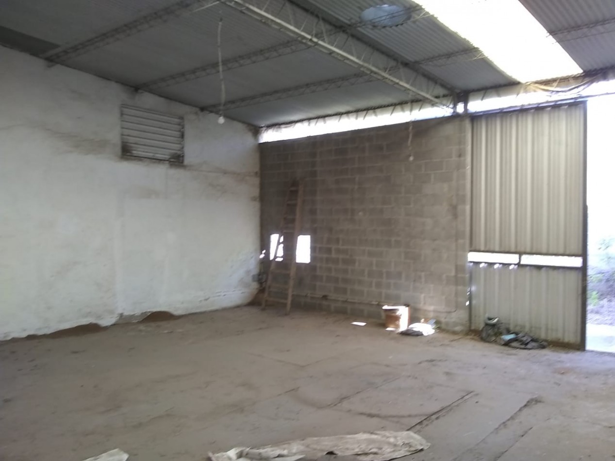 Vendo galpon esquina zona Av. Sabattini 600m2