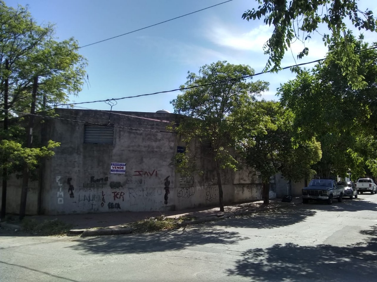 Vendo galpon esquina zona Av. Sabattini 600m2