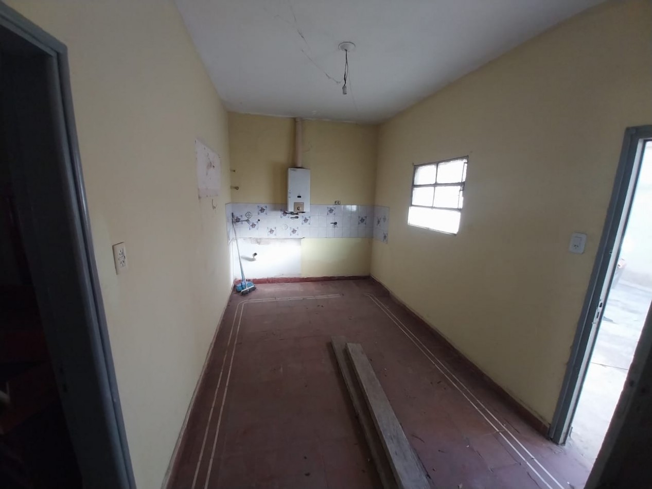 A RECICLAR Talleres Oeste casa 2dor gran terreno