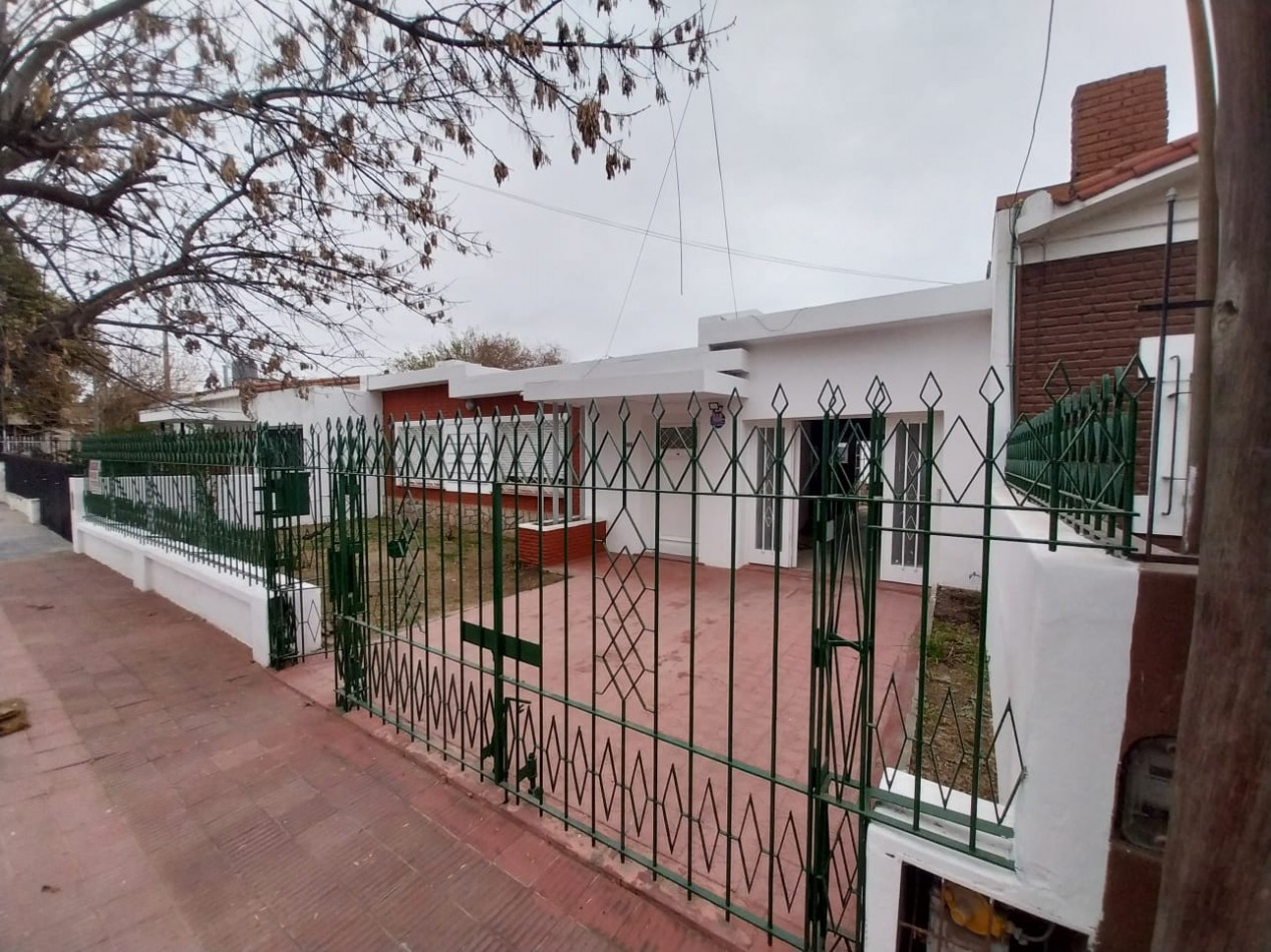 RESERVADA Los Platanos casa venta 3 dor a metros de Luis Agote Appto Bancor
