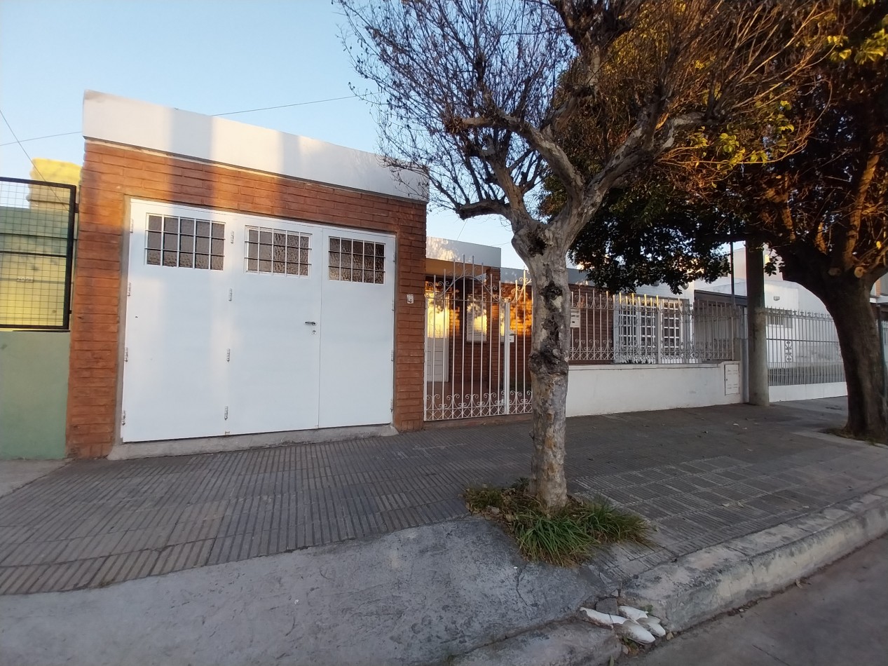 RESERVADA Apto Bancor Colinas de Bella Vista casa venta 2 dor zona Ruta 20 Parque Capital