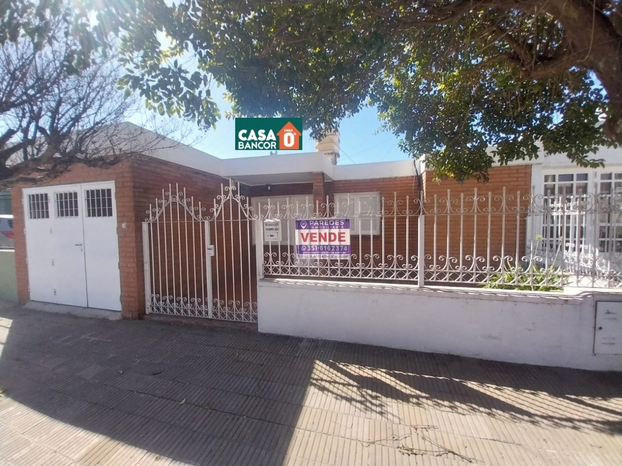 RESERVADA Apto Bancor Colinas de Bella Vista casa venta 2 dor zona Ruta 20 Parque Capital