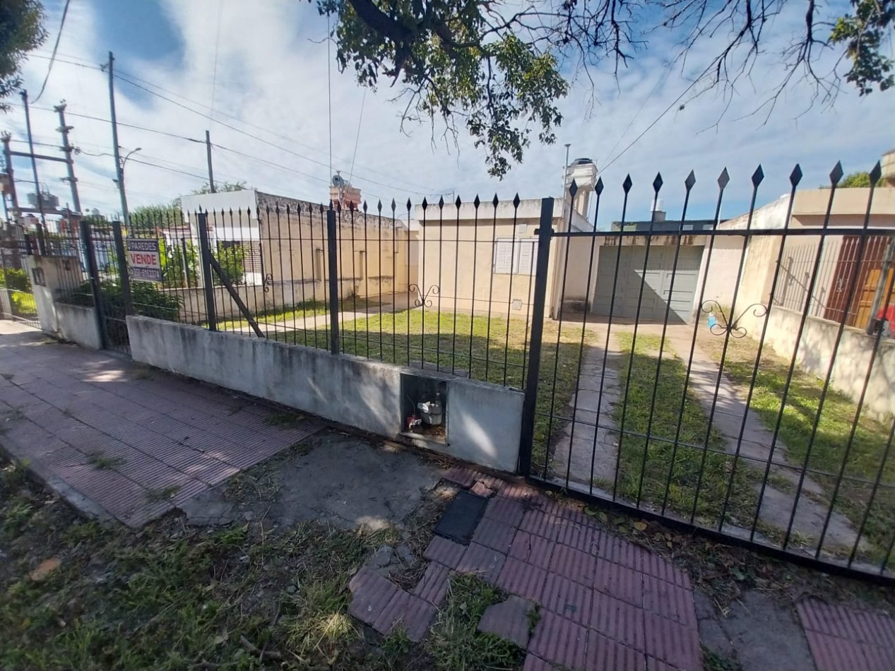 Villa Aspacia casa venta 3 dor a metros Aviador Pettirossi zona Villa Adela Estacion Flores
