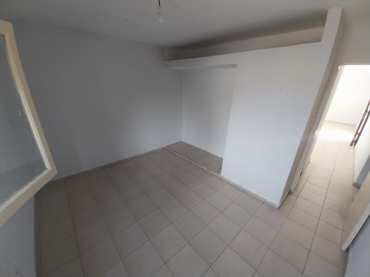 Villa Aspacia casa venta 3 dor a metros Aviador Pettirossi zona Villa Adela Estacion Flores