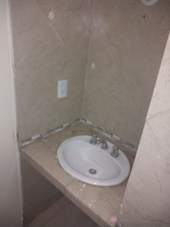 Villa Aspacia casa venta 3 dor a metros Aviador Pettirossi zona Villa Adela Estacion Flores