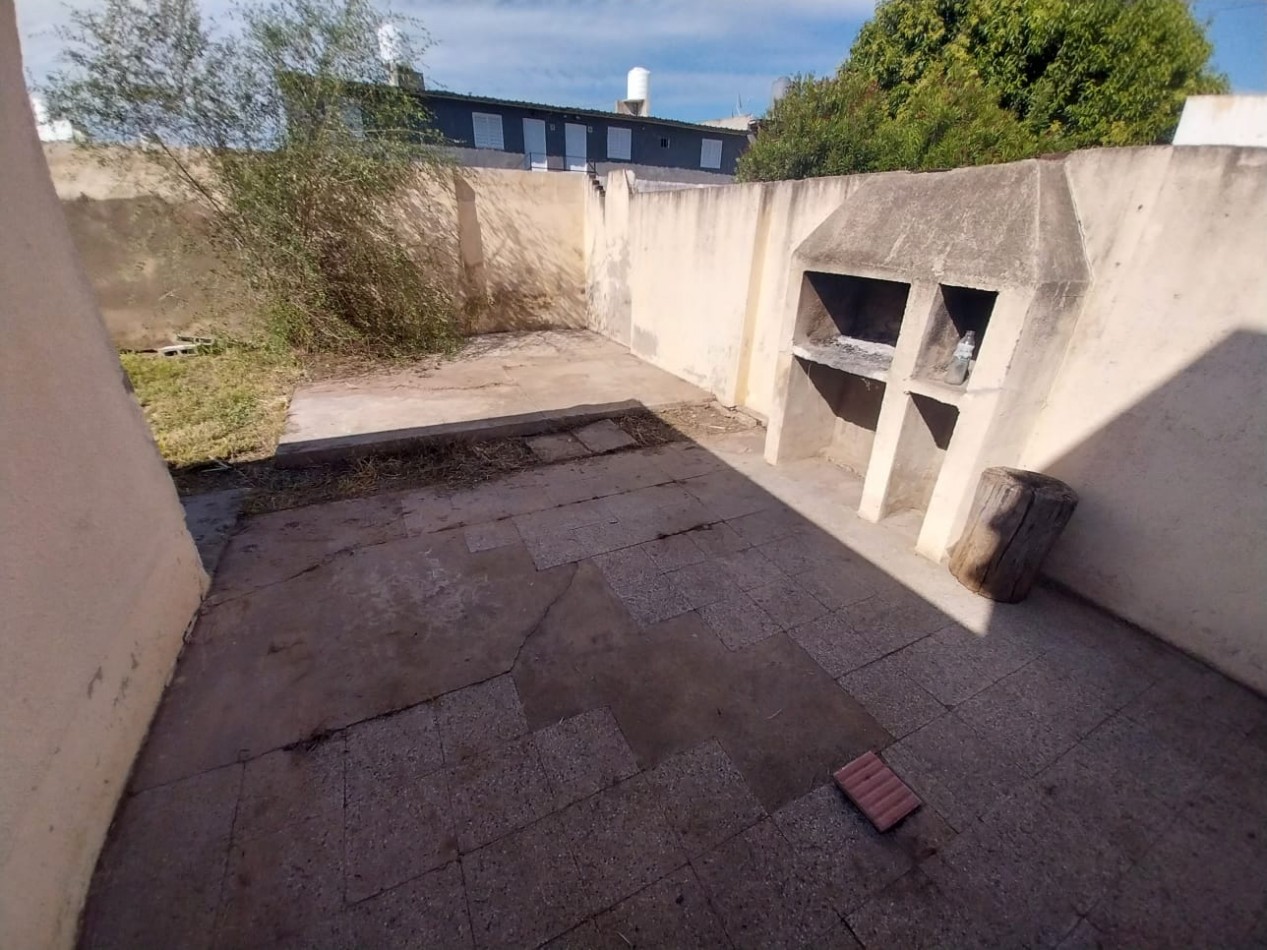 Villa Aspacia casa venta 3 dor a metros Aviador Pettirossi zona Villa Adela Estacion Flores