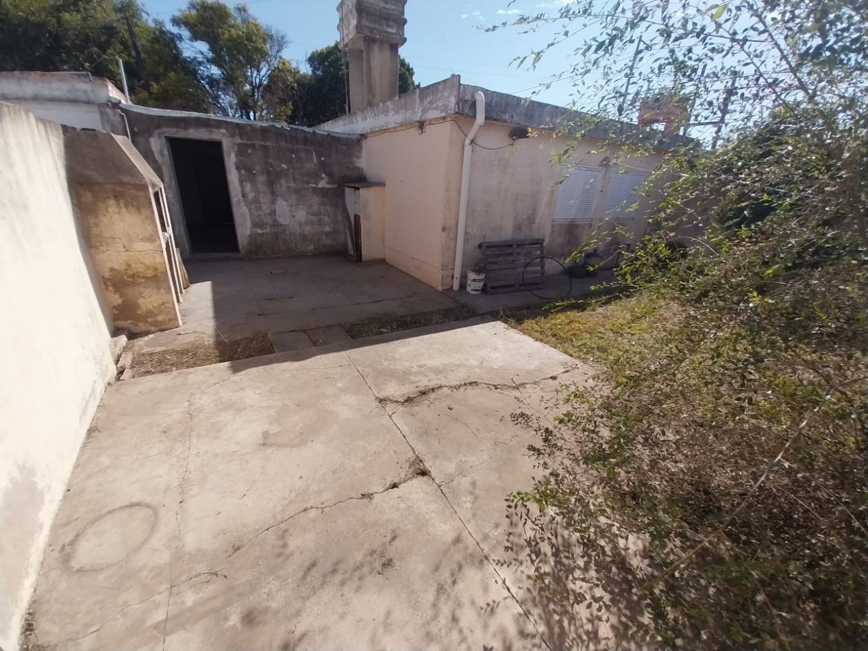 Villa Aspacia casa venta 3 dor a metros Aviador Pettirossi zona Villa Adela Estacion Flores