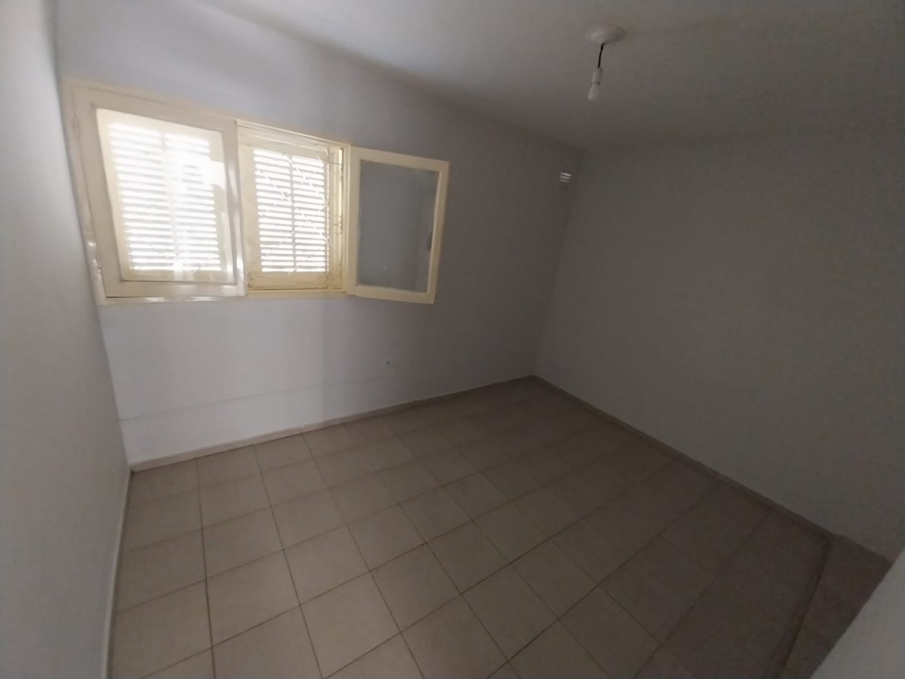 Villa Aspacia casa venta 3 dor a metros Aviador Pettirossi zona Villa Adela Estacion Flores