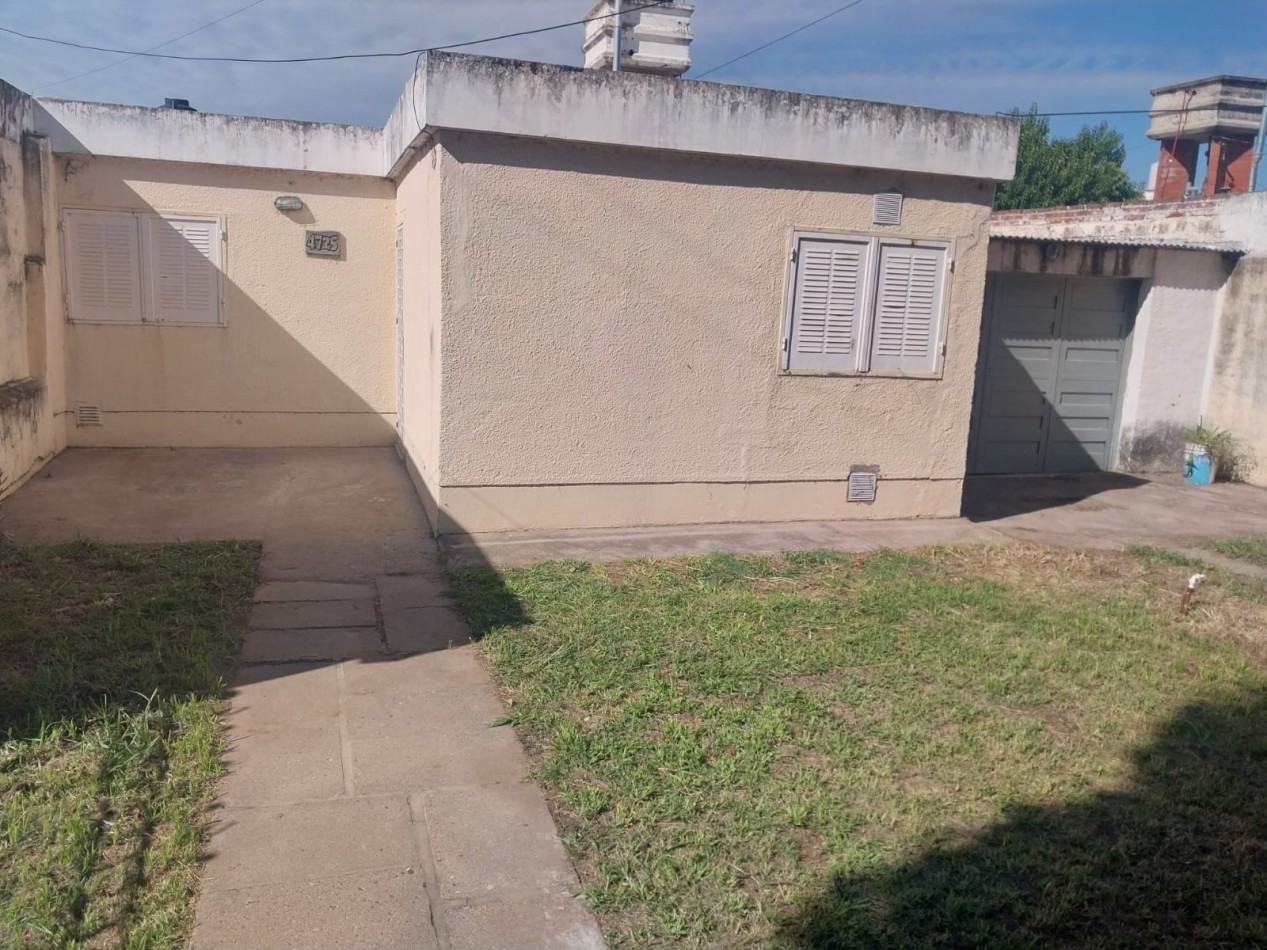 Villa Aspacia casa venta 3 dor a metros Aviador Pettirossi zona Villa Adela Estacion Flores