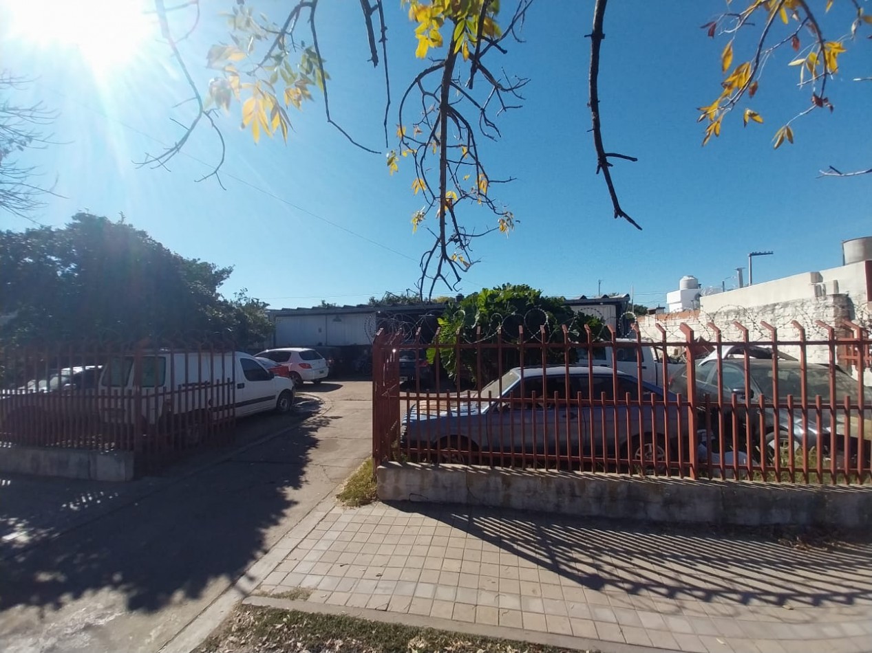 Matienzo venta galpon a metros Lagunilla