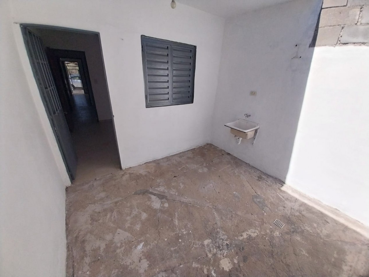 Matienzo alquiler casa chica 2 dormitorios 