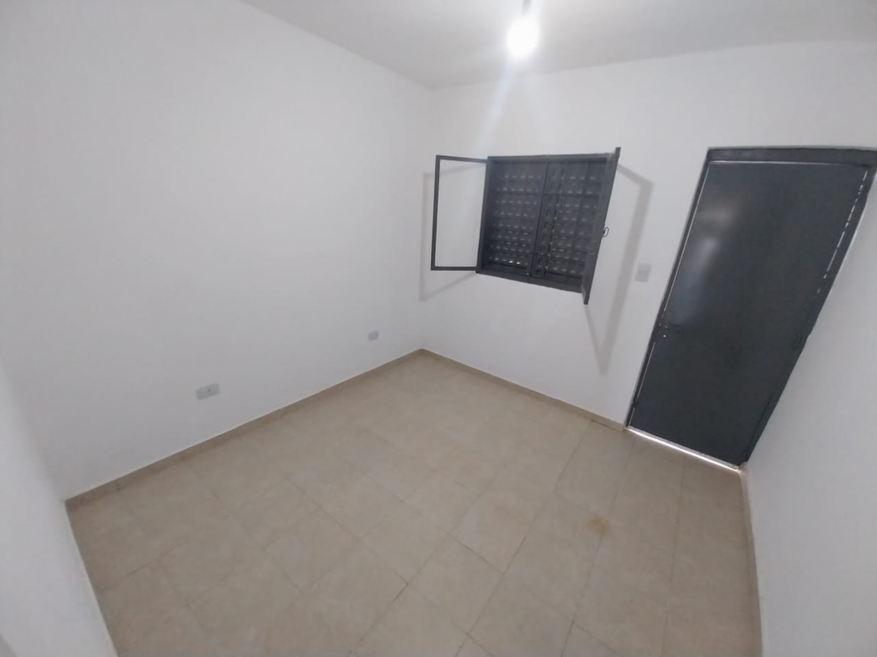Matienzo alquiler casa chica 2 dormitorios 