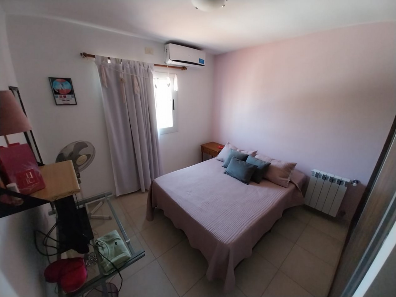 Jardines del Olmo casa venta 3 dor zona Manantiales 