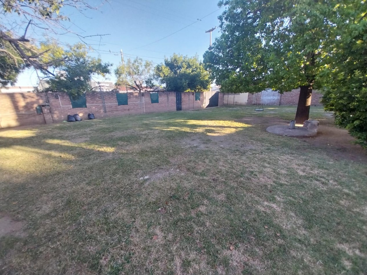 Los Naranjos 875m2  zona Av. Fuerza Aerea sobre Brown