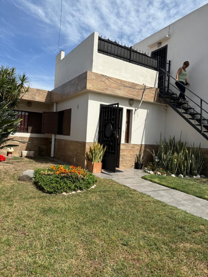 Centro America casa venta incluye depto en Planta Alta