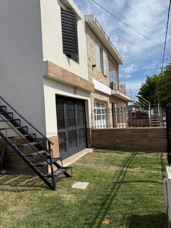 Centro America casa venta incluye depto en Planta Alta