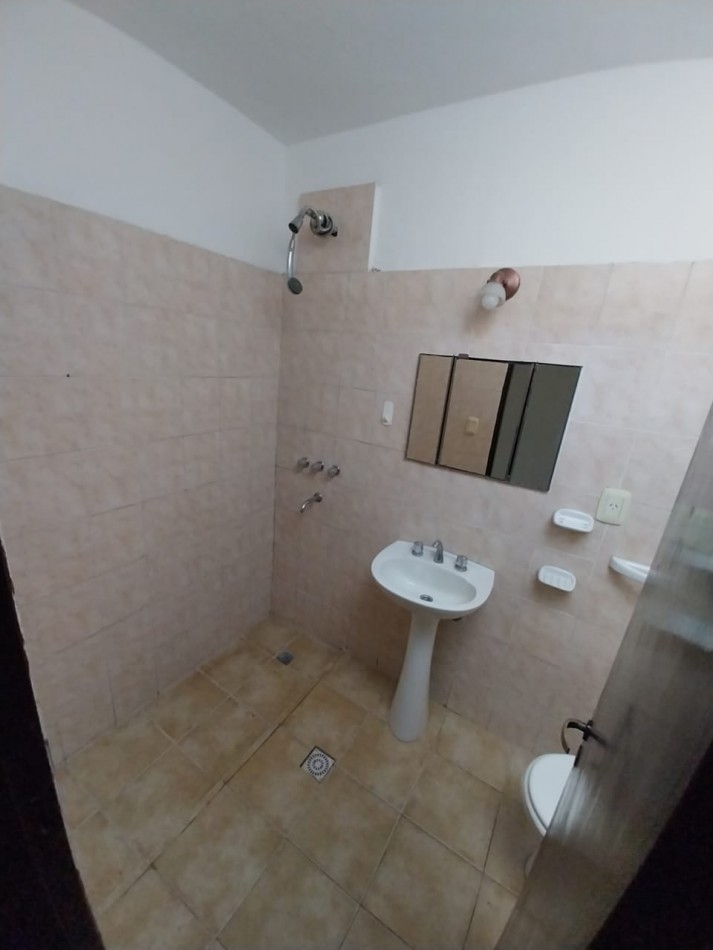 ATE casa en alquiler 2 dor a metros Ruta 20 (Rosedal)