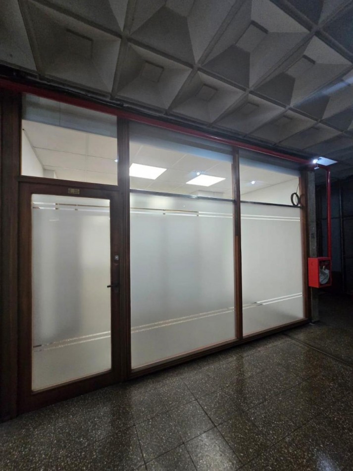 Galeria CINERAMA Local Oficina en Alquiler barrio Centro