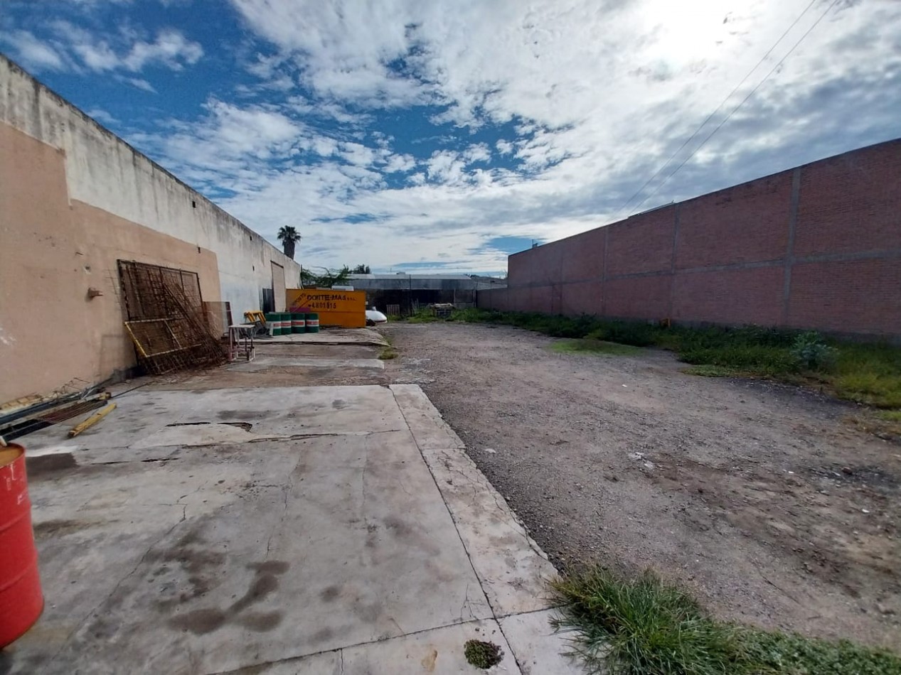 Alquiler Terreno baldio 1.000 m2 Av. Fuerza Aerea 4500