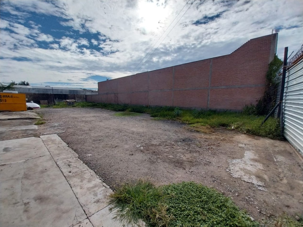 Alquiler Terreno baldio 1.000 m2 Av. Fuerza Aerea 4500