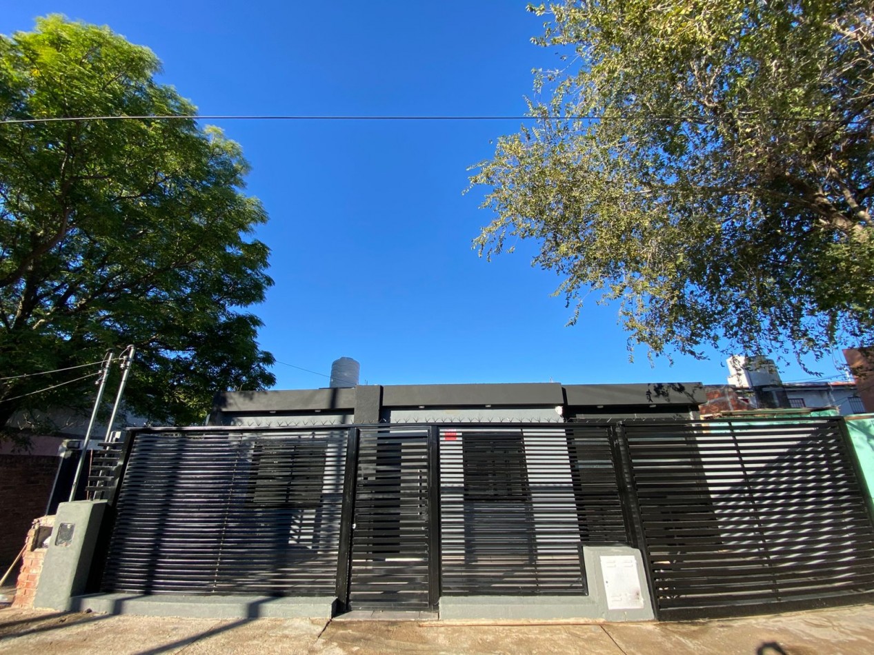 Alquiler Barrio Villa Adela 2 dormitorios impecable