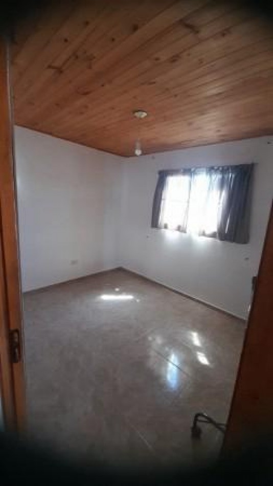 Rosedal Alquiler depto planta alta 2dor 