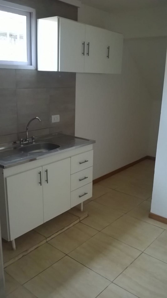 Alquiler departamento 1dor Ameghino Norte a metros Av. Fuerza Aerea
