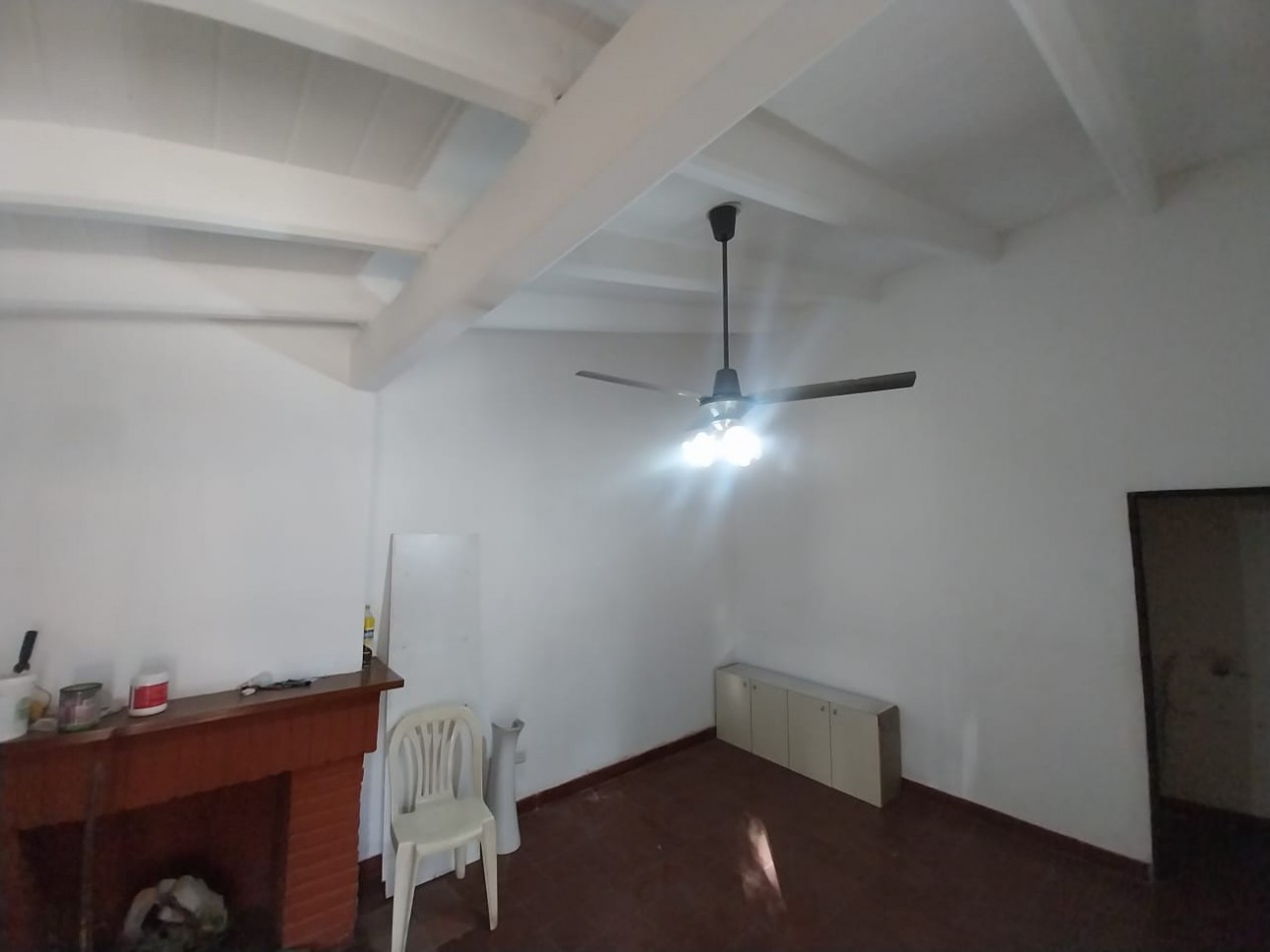 Barrio Matienzo casa en venta esquina 2 dor gran terreno