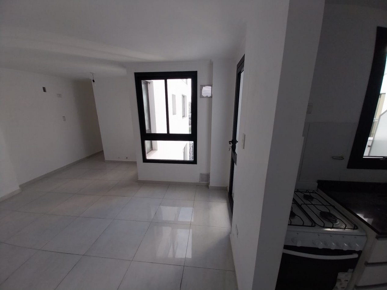 CENTRO departamento venta 1dor sobre Avellaneda frente al Suquia