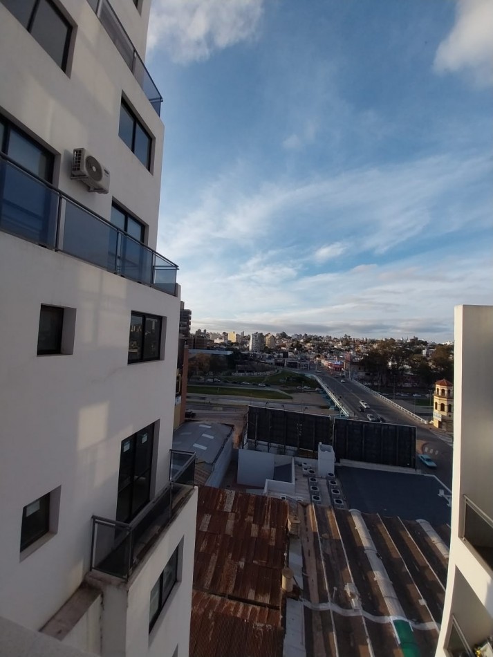 CENTRO departamento venta 1dor sobre Avellaneda frente al Suquia