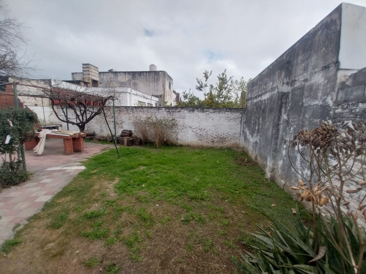 Casa venta Los Platanos 3 dor sobre calle Carcano
