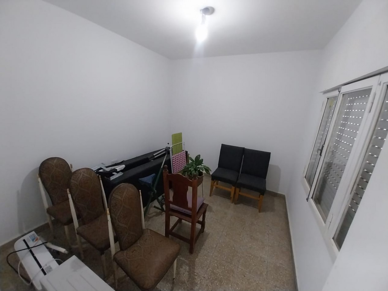 Alto Alberdi casa en venta a metros de Felix Paz