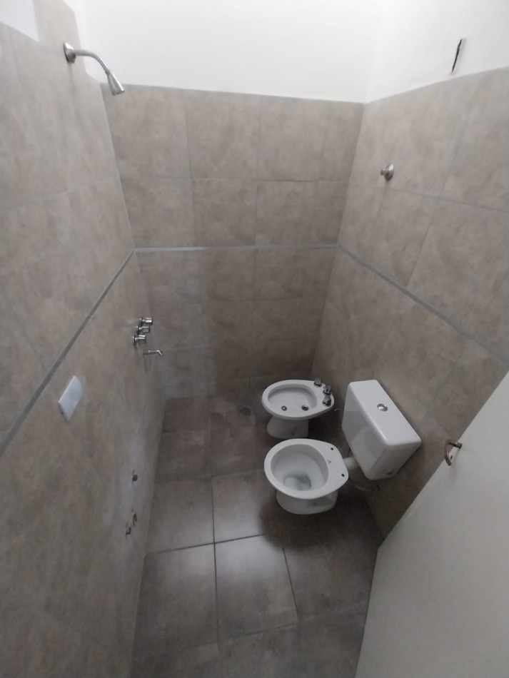 Alto Alberdi casa en venta a metros de Felix Paz
