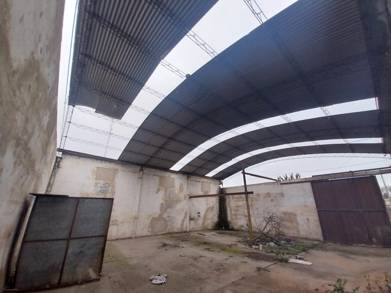 Galpon en venta a refaccionar a metros Av. Fuerza Aerea barrio San Roque