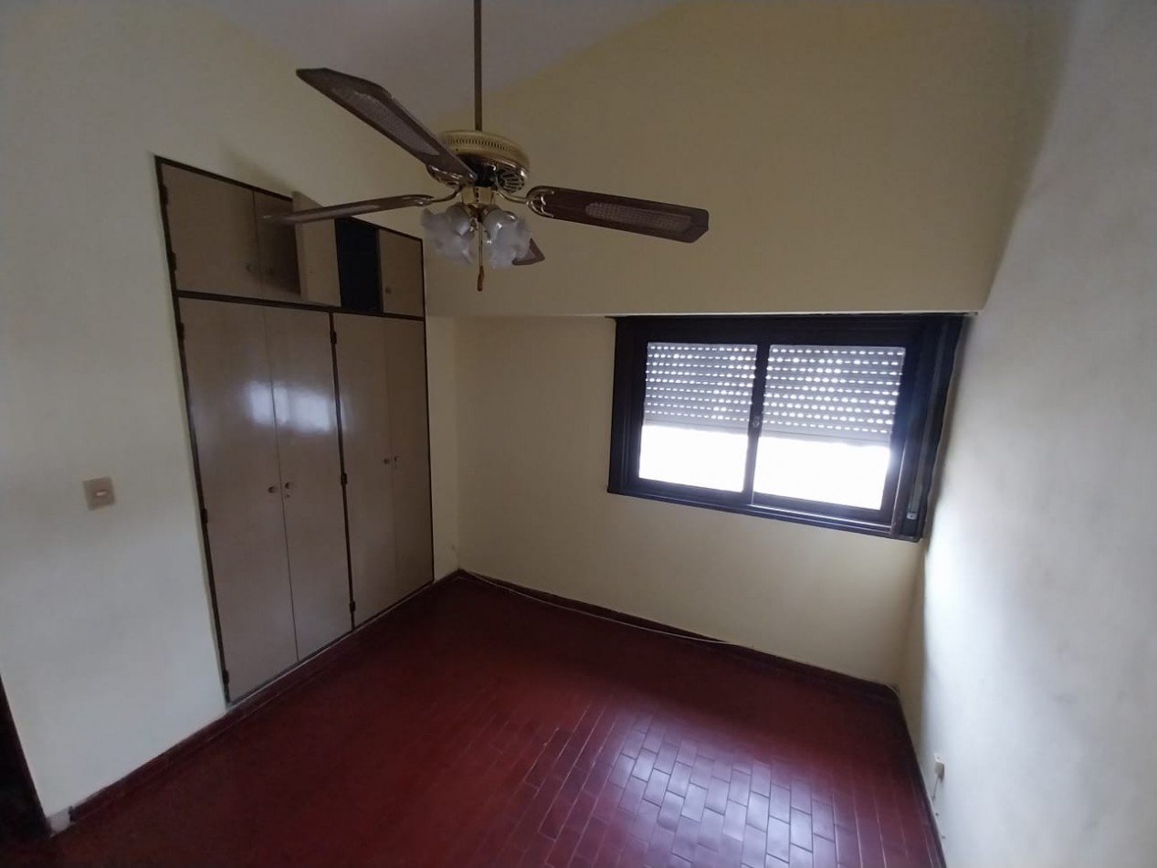 Rosedal casa en venta esquina 3 dor 2 baños la mejor zona