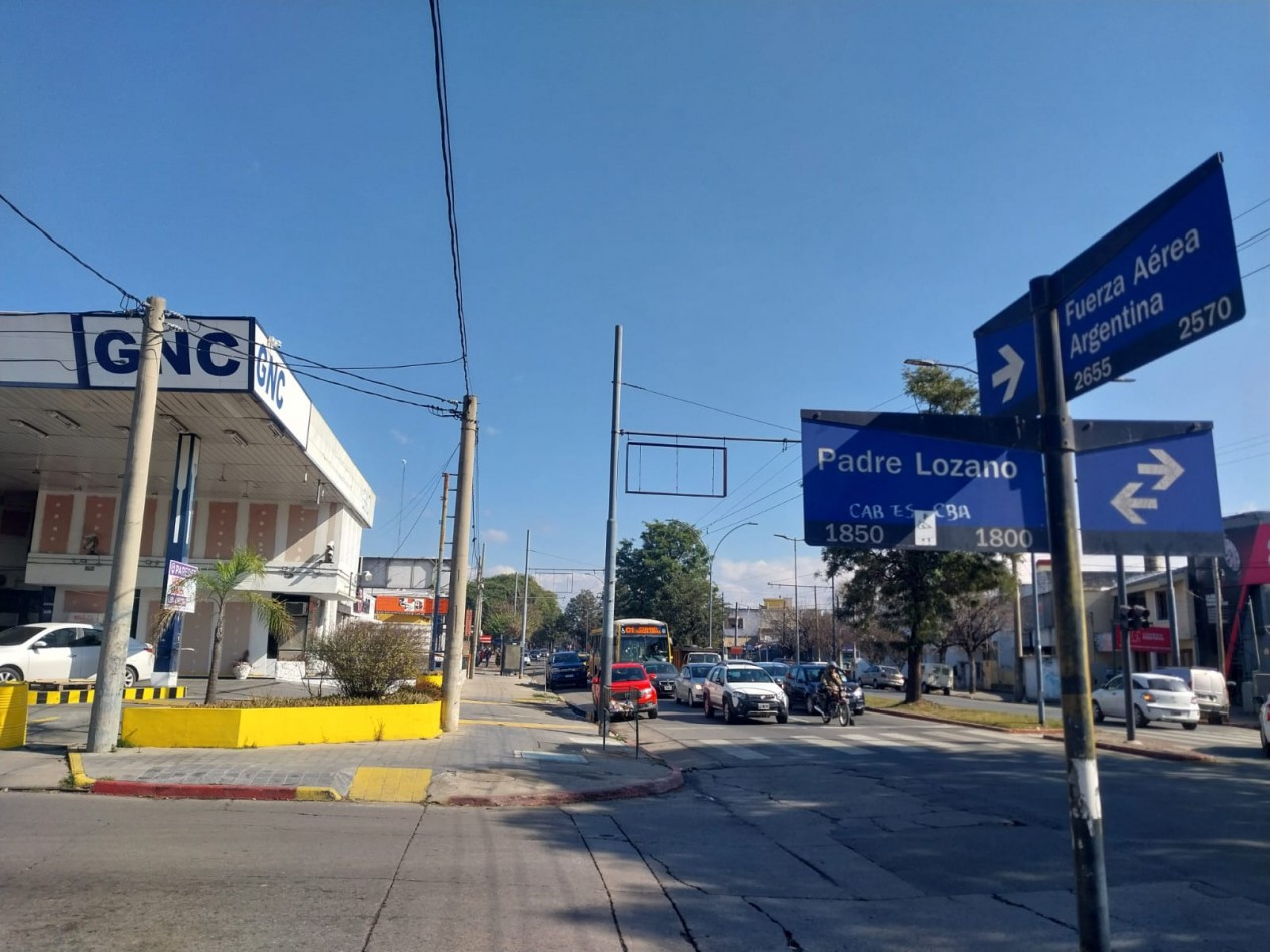 Vendo Terreno Av. Fuerza Aerea y Padre Lozano ideal Concesionarias Fast Food Locales