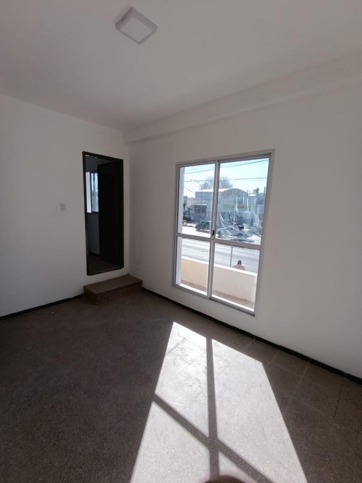 ALQUILER departamento 2 dor sobre Av. Fuerza Aerea al 4500