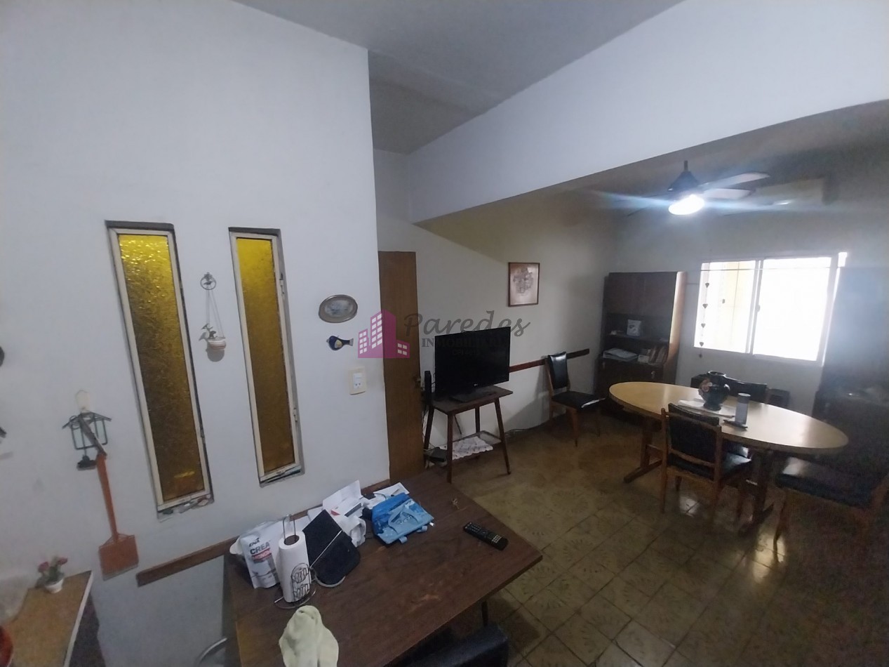 Los Naranjos casa en VENTA a refaccionar 4 dormitorios 
