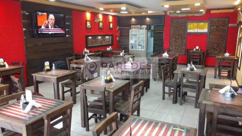 Local en venta Av. Fuerza Aerea 2000 gastronomia comercio deposito