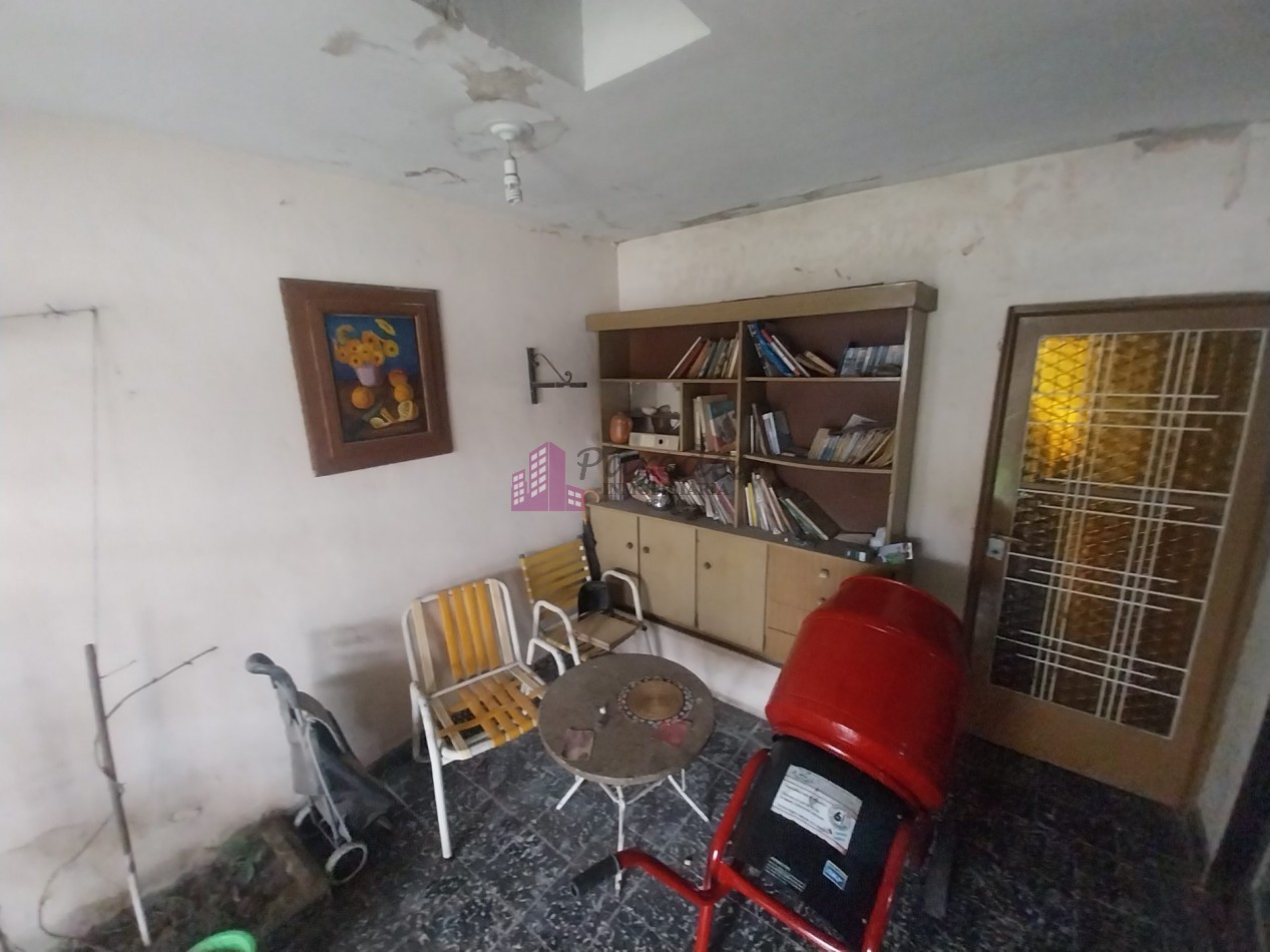 Los Naranjos casa en VENTA a refaccionar 4 dormitorios 