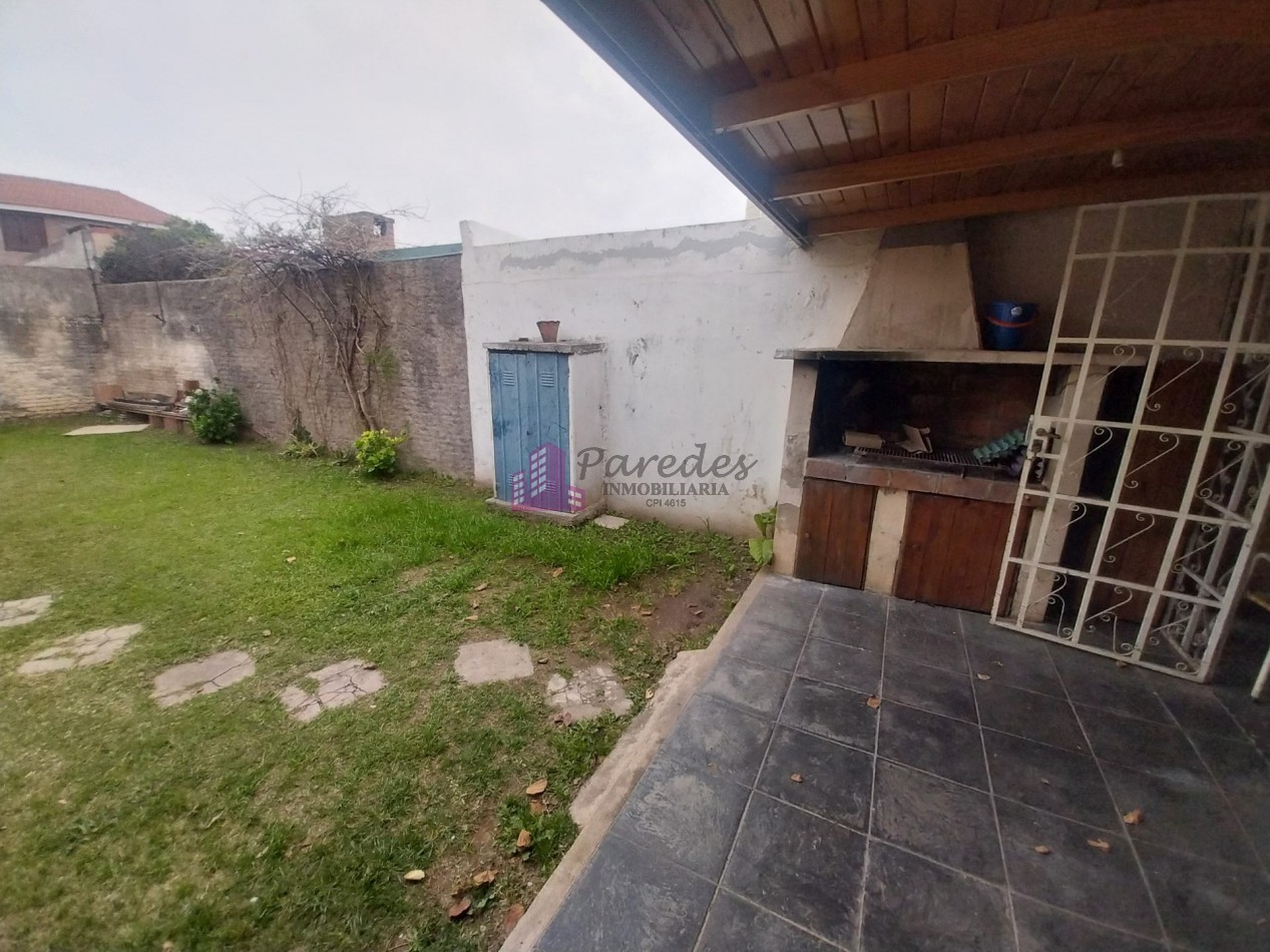 Los Naranjos casa en VENTA a refaccionar 4 dormitorios 