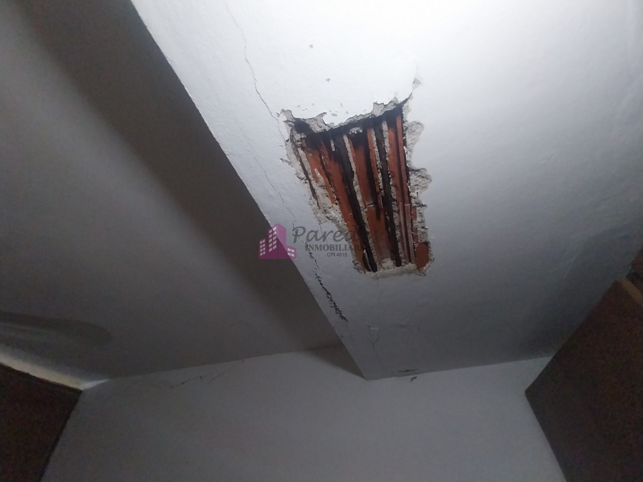 Los Naranjos casa en VENTA a refaccionar 4 dormitorios 