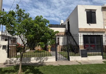 Centro America casa venta incluye depto en Planta Alta