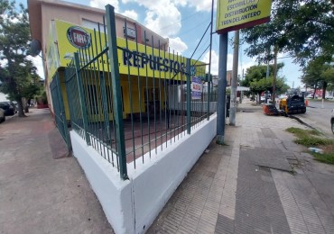 Alquiler Local sobre Av. Fuerza Aerea frente CHEXA